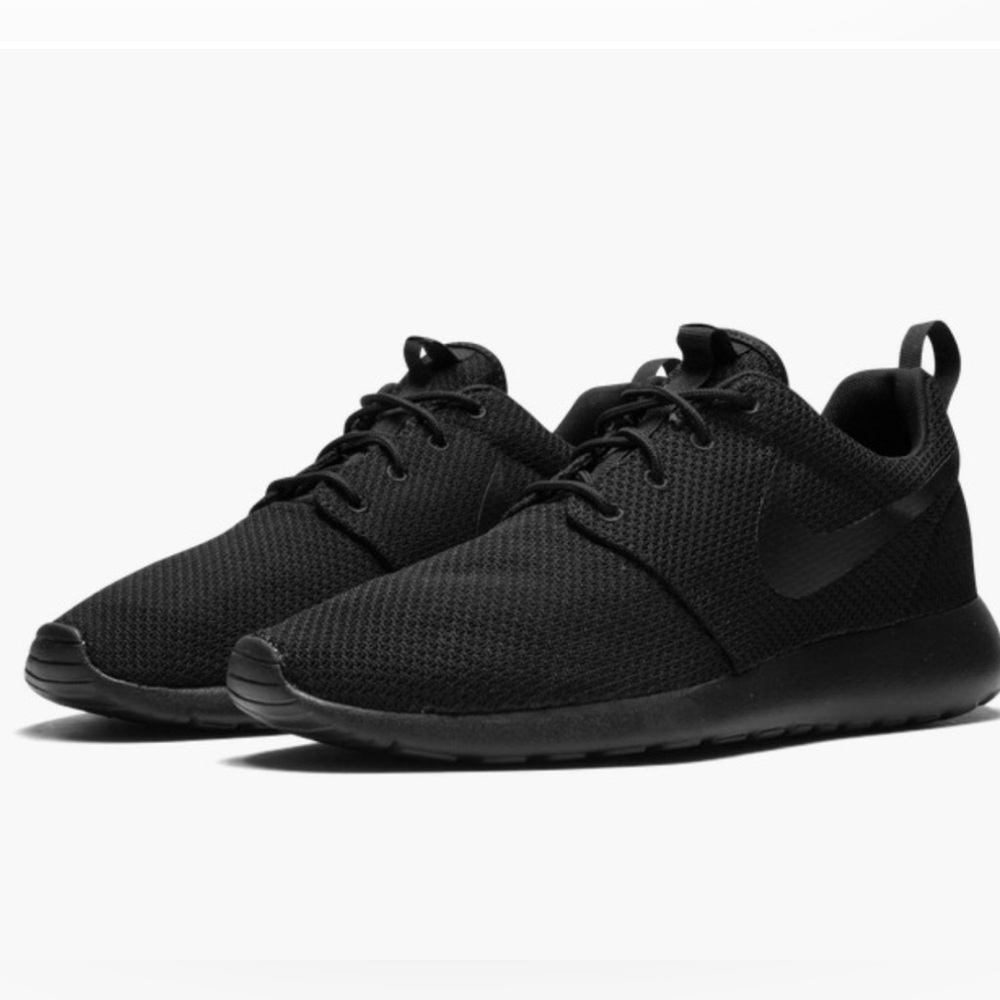 Nike Roshe Run Triple Black Running Shoes